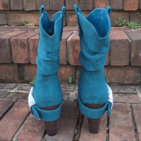 FASHIONABLE MID HIGH BUCKLE COWBOY CHUNKY HEELS - Picture 8 of 8